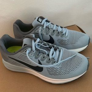 Nike running sneakers NEW